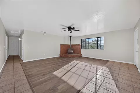 Living - 28368 River Road Way, Madera, CA 93636 photo 3 of 4