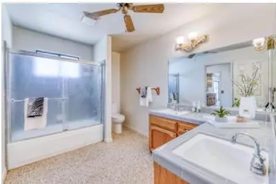 Bath - 12589 Road 37 12, Madera, CA 93636 photo 3 of 3