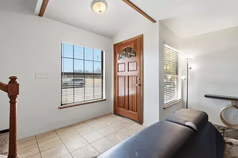 Entry Way - 505 S Del Norte Ave, Kerman, CA 93630 photo 1 of 3
