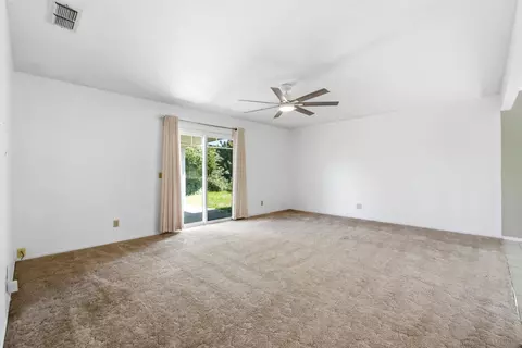 Living - 509 Ashlan Way, Madera, CA 93638 photo 1 of 3