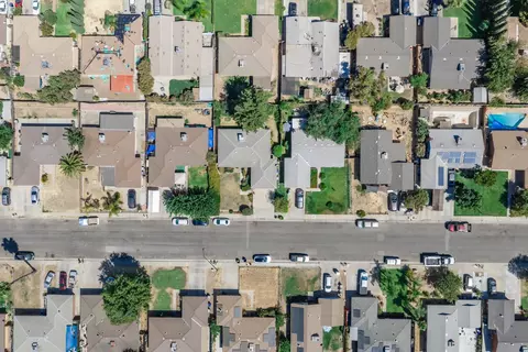 View/Area - 509 Ashlan Way, Madera, CA 93638 photo 6 of 7