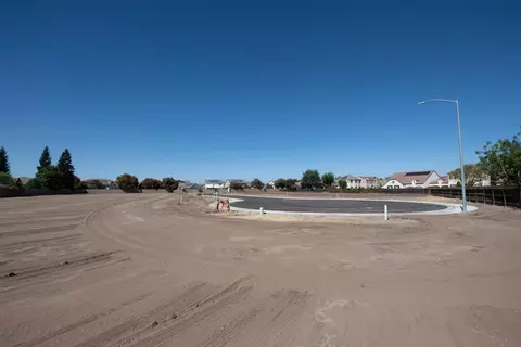 1783 N Preuss Ave, Clovis, CA 93619 photo 40