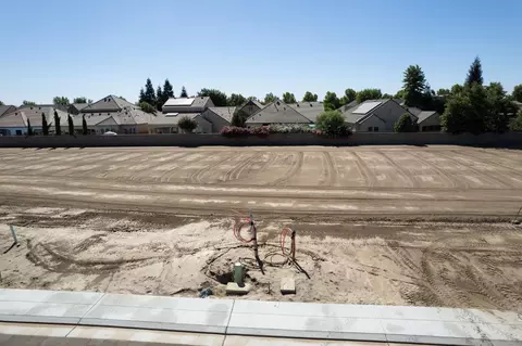 1782 N Preuss Ave, Clovis, CA 93619 photo 49
