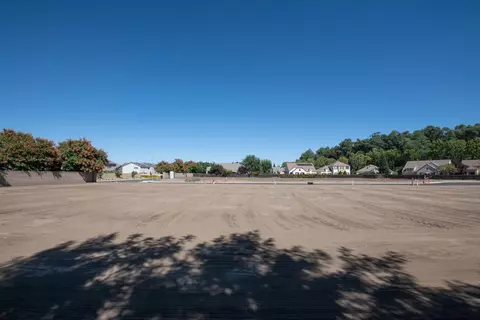 1782 N Preuss Ave, Clovis, CA 93619 photo 31