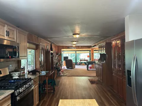 Entry Way - 1237 Cedar Ave, Fish Camp, CA 93623 photo 2 of 3