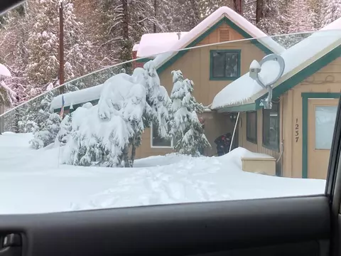 Exterior - 1237 Cedar Ave, Fish Camp, CA 93623 photo 9 of 9
