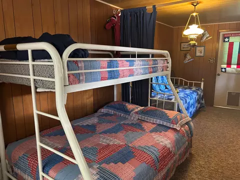 Bedroom - 1237 Cedar Ave, Fish Camp, CA 93623 photo 2 of 4