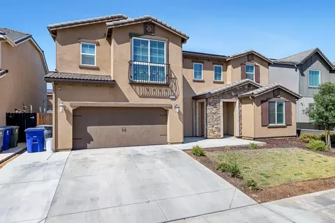 Exterior - 4167 Poe Ave, Clovis, CA 93619 photo 3 of 7