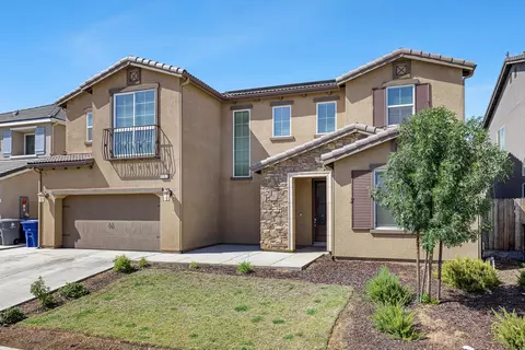 Exterior - 4167 Poe Ave, Clovis, CA 93619 photo 2 of 7