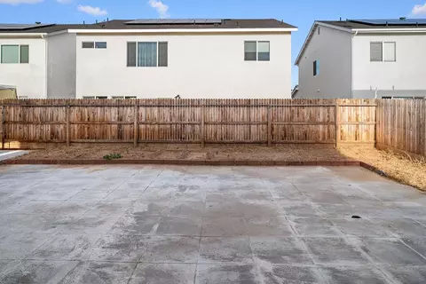 Exterior - 3279 Montana Ave, Clovis, CA 93619 photo 2 of 5