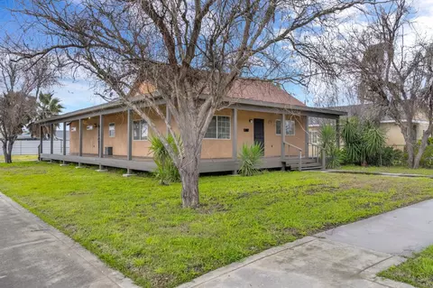 Exterior - 430 S 6th St, Fowler, CA 93625 photo 2 of 6