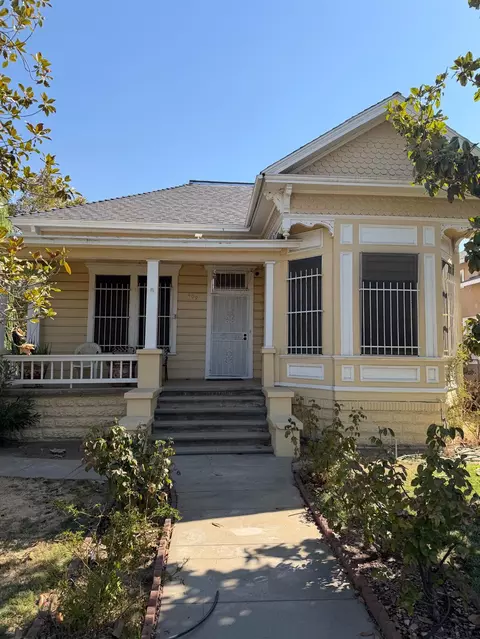 Exterior - 409 N D St, Madera, CA 93638 photo 2 of 2