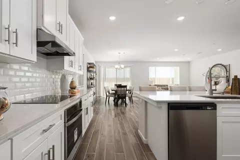 Kitchen - 691 Solar Ln, Clovis, CA 93619 photo 5 of 12