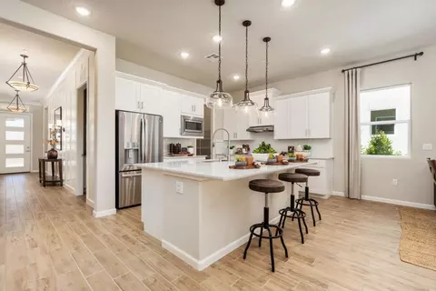 Kitchen - 739 Solar Ln, Clovis, CA 93619 photo 7 of 7