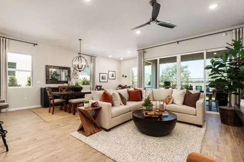 Living - 739 Solar Ln, Clovis, CA 93619 photo 2 of 6