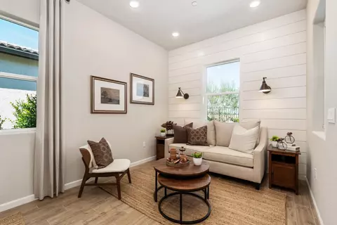 Living - 739 Solar Ln, Clovis, CA 93619 photo 6 of 6
