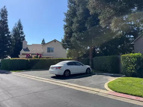 Exterior - 1940 Lawrence Ave, Clovis, CA 93611 photo 15 of 15