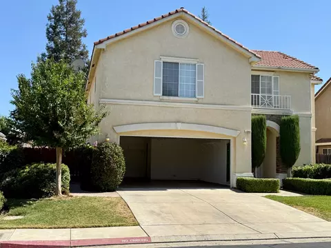 Exterior - 1940 Lawrence Ave, Clovis, CA 93611 photo 11 of 15