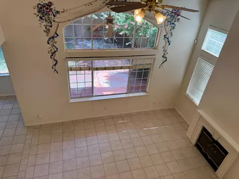 Living - 1940 Lawrence Ave, Clovis, CA 93611 photo 8 of 9