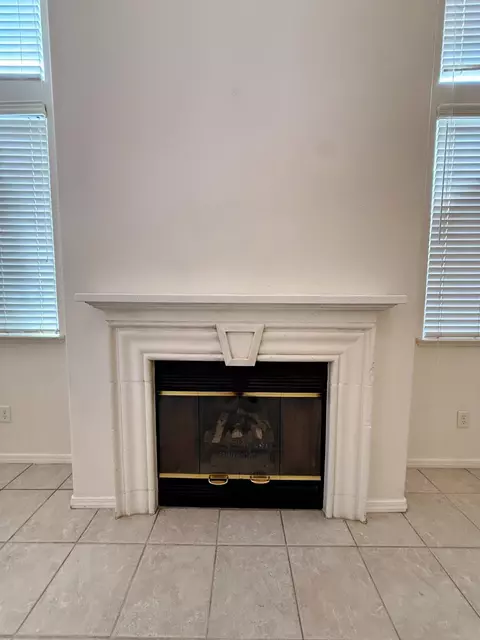 Living - 1940 Lawrence Ave, Clovis, CA 93611 photo 5 of 9