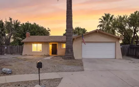 3028 W San Jose Ave, Fresno, CA 93711