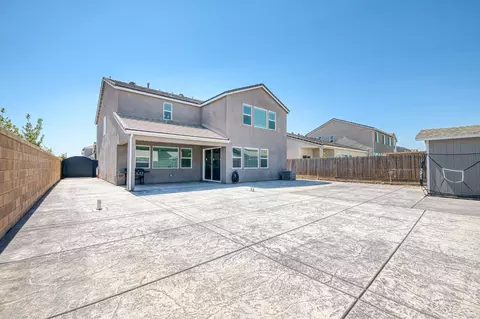 Exterior - 697 Expedition Way, Madera, CA 93636 photo 5 of 8