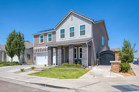 Exterior - 697 Expedition Way, Madera, CA 93636 photo 2 of 8