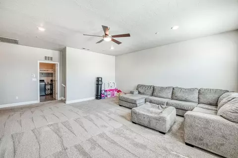 Entry Way - 697 Expedition Way, Madera, CA 93636 photo 6 of 6