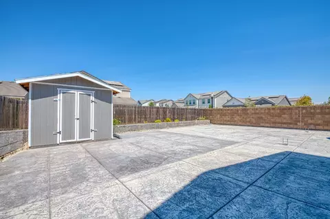 Exterior - 697 Expedition Way, Madera, CA 93636 photo 7 of 8