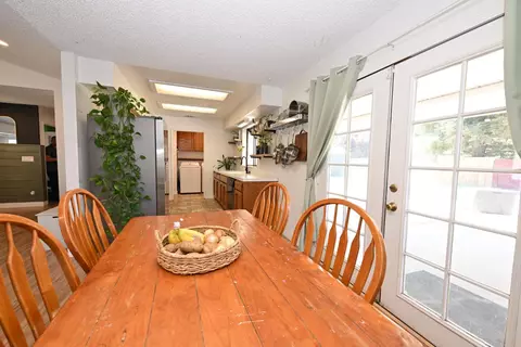 Dining - 952 Holly Ave, Clovis, CA 93611 photo 3 of 3