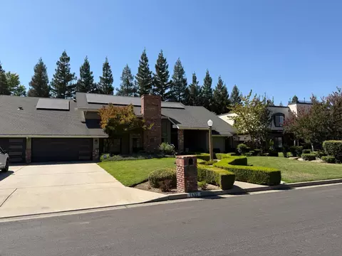 7637 N Cheryl Ave, Fresno, CA 93711