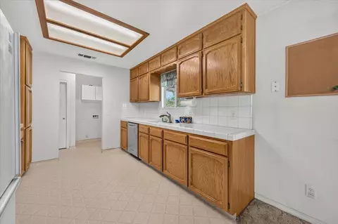 Kitchen - 12778 Mesa Dr, Madera, CA 93636 photo 2 of 6