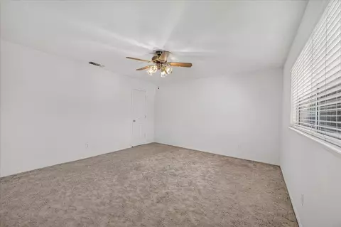 Bedroom - 12778 Mesa Dr, Madera, CA 93636 photo 12 of 12