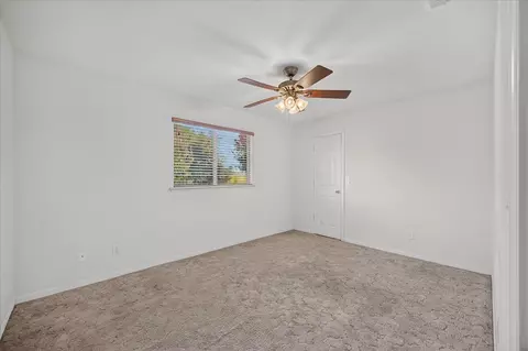 Bedroom - 12778 Mesa Dr, Madera, CA 93636 photo 6 of 12