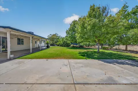 Exterior - 12778 Mesa Dr, Madera, CA 93636 photo 8 of 16