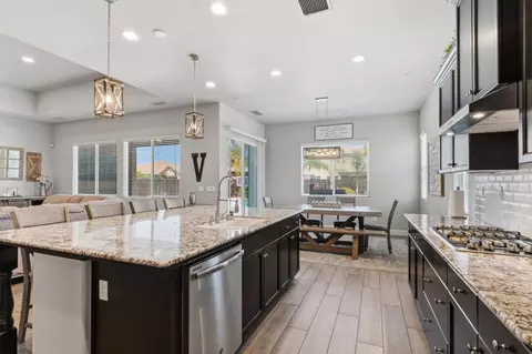 Kitchen - 3977 Bellaire Ave, Clovis, CA 93619 photo 1 of 4