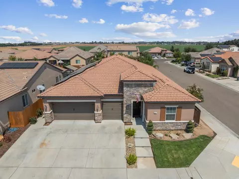 View/Area - 3977 Bellaire Ave, Clovis, CA 93619 photo 1 of 4