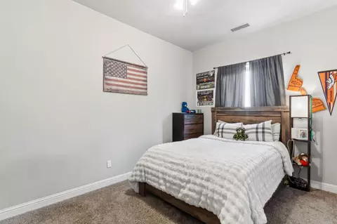 Bedroom - 3977 Bellaire Ave, Clovis, CA 93619 photo 1 of 5