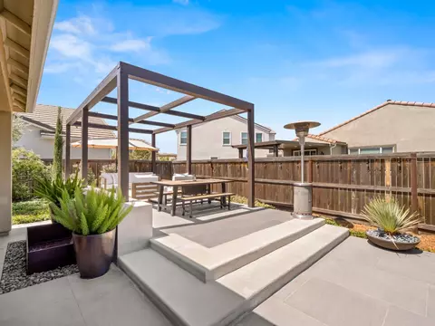 Exterior - 715 Harvest Dr, Madera, CA 93636 photo 7 of 18
