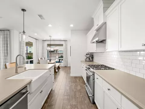 Kitchen - 715 Harvest Dr, Madera, CA 93636 photo 4 of 6