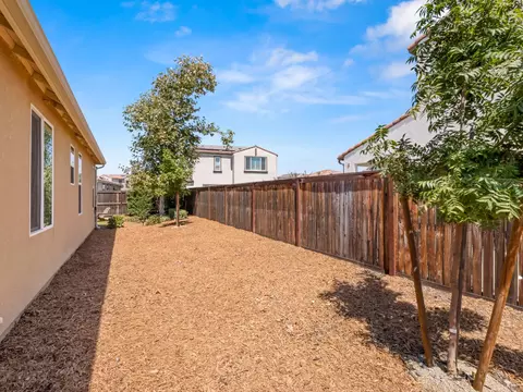 Exterior - 715 Harvest Dr, Madera, CA 93636 photo 14 of 18