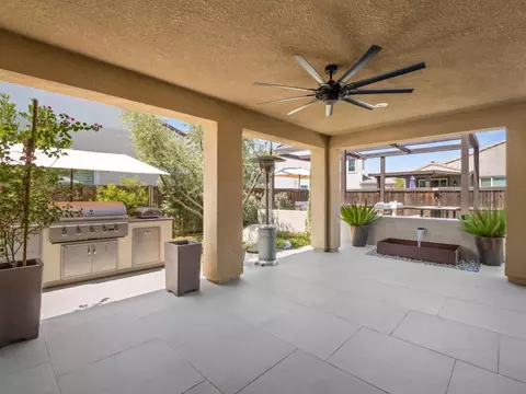 Exterior - 715 Harvest Dr, Madera, CA 93636 photo 6 of 18