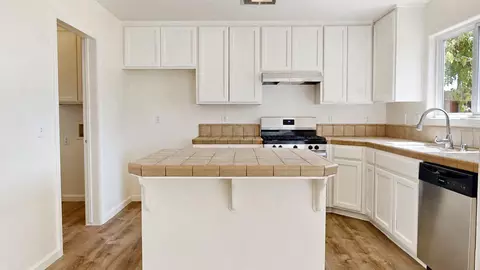 Kitchen - 736 Morris, Madera, CA 93637 photo 1 of 2