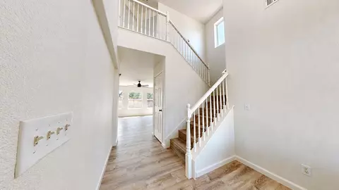 Entry Way - 736 Morris, Madera, CA 93637 photo 1 of 1