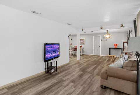 Other - 8642 E Ostler St, Selma, CA 93662 photo 3 of 4