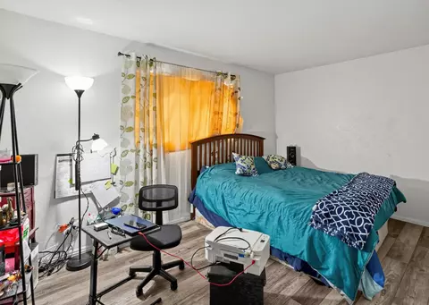 Bedroom - 8642 E Ostler St, Selma, CA 93662 photo 2 of 3