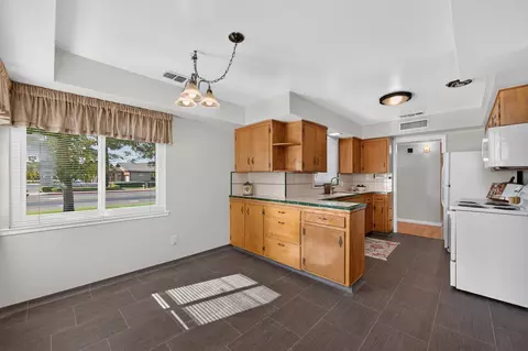 Kitchen - 75 W Sierra Ave, Clovis, CA 93612 photo 6 of 6