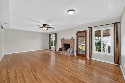 Living - 75 W Sierra Ave, Clovis, CA 93612 photo 1 of 3