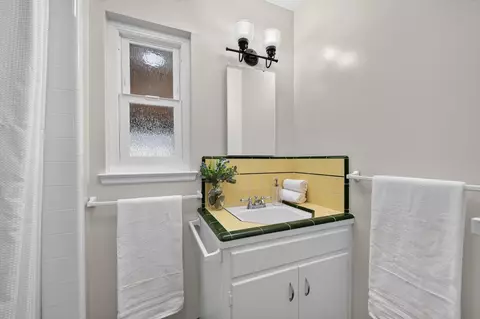 Bath - 75 W Sierra Ave, Clovis, CA 93612 photo 1 of 3
