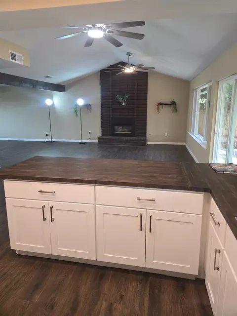 Kitchen - 1946 Calimyrna Ave, Clovis, CA 93611 photo 3 of 4